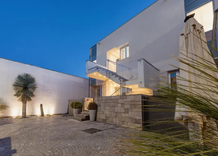 B&B White con Parcheggio Privato Porto Cesareo